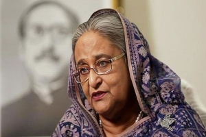 হেলিকপ্টার থেকে আন্দোলকারীদের উপর বোম্বিং করার কথা বলেন শেখ হাসিনা