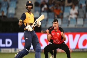 জয়ের আশা দেখিয়েও হার হংকংয়ের