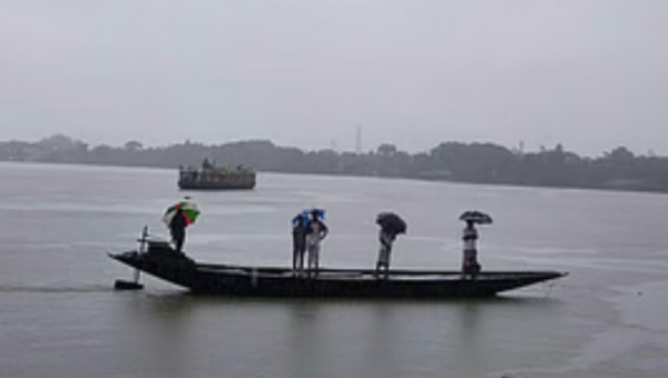 সুনামগঞ্জে বৃষ্টি কমলেও, বাড়ছে সুরমা নদীর পানি