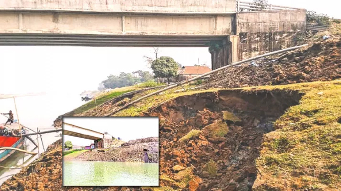 উদ্বোধনের আগেই ২৩ কোটি টাকার সেতুর গোড়ায় ধস