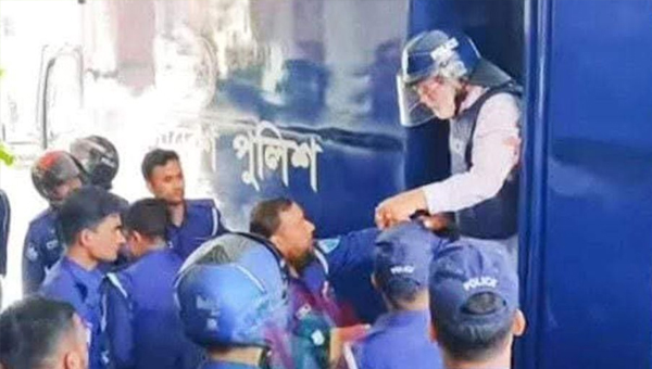 ফের রিমান্ডে সাবেক কৃষি মন্ত্রী উপাধ্যক্ষ শহীদ