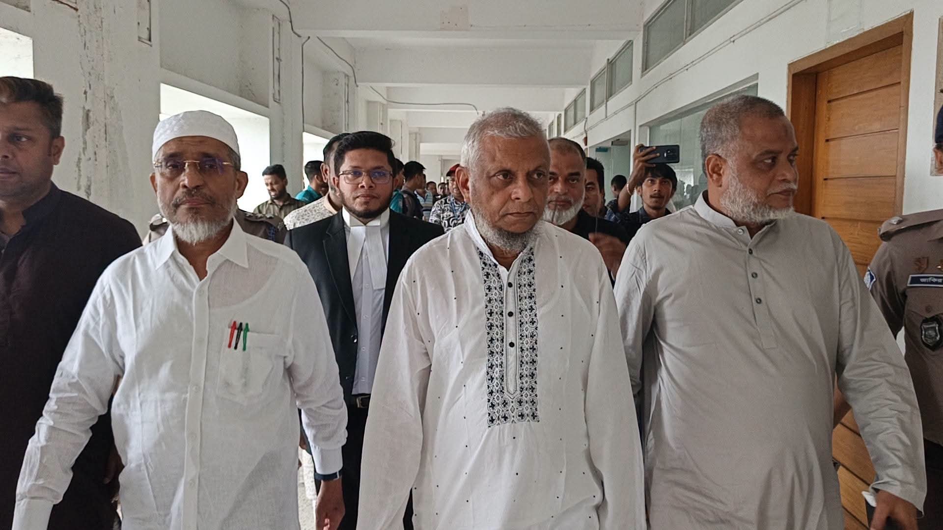 সুরঞ্জিত সেনগুপ্তের জনসভায় বোমা হামলা মামলায় ৯ জন খালাস, একজনের মৃত্যুদণ্ড