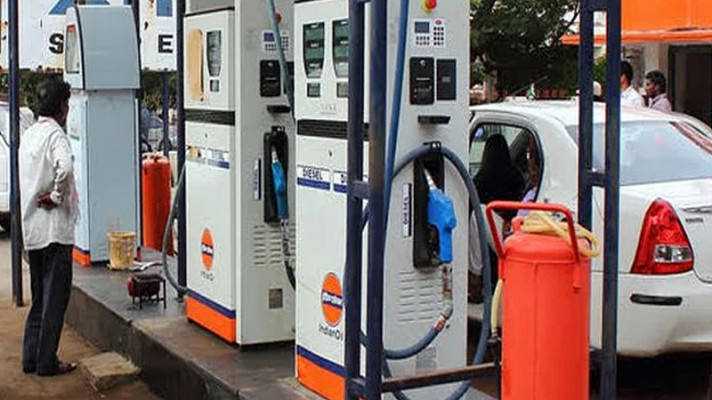 সিলেটে জ্বালানি তেল নিয়ে &lsquo;তেলেসমাতি&rsquo;-কোটা শেষ, বন্ধ হচ্ছে একের পর এক পাম্প