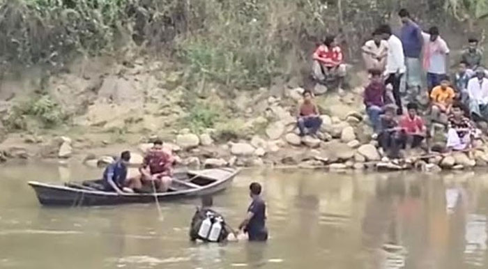 চুনারুঘাটে খোয়াই নদীতে ডুবে দিনমজুর নিখোঁজ