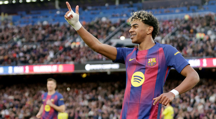 ইয়ামালের হ্যাটট্রিকে বার্সার দাপুটে জয়