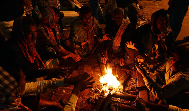 মাঘের শেষে শীতের দাপট