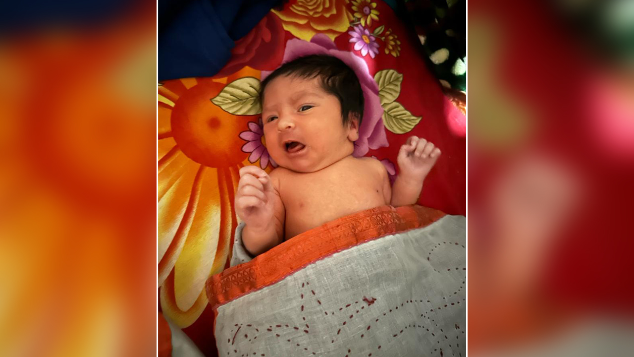  ঝর্ণাপাড়ায় নর্দমা থেকে নবজাতক উদ্ধার