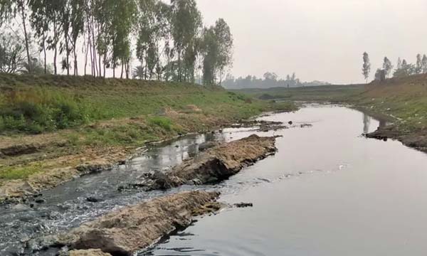 শিল্পবর্জ্যে বিষাক্ত সুতাং নদী, হুমকিতে কৃষি-জীববৈচিত্র্য ও জনস্বাস্থ্য