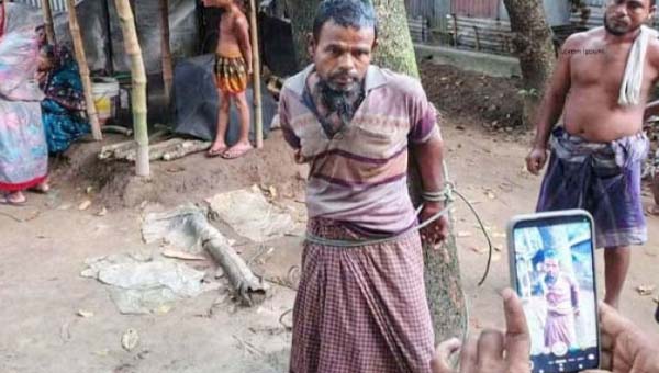 সুনামগঞ্জে মাকে কুপিয়ে হত্যার অভিযোগ, ছেলে আটক