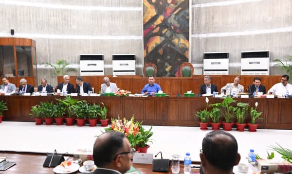 সরকারি-বেসরকারি অফিস ৯-৪টা, সন্ধ্যা ৬টার পর মার্কেট বন্ধ