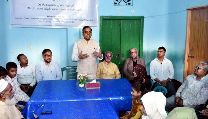 সিলেটে দৃষ্টি প্রতিবন্ধী শিক্ষার্থীদের মেধায় মুগ্ধ ভারতের সহকারী হাইকমিশনার অনিরুদ্ধ দাস