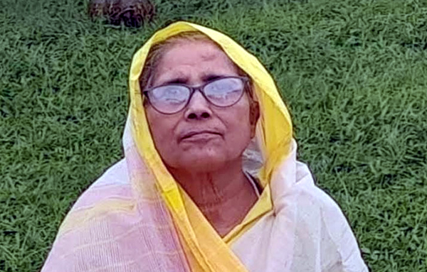  বাড়ি বেদখল, পতিত জমিতে ঘর বানিয়ে থাকেন রুমা চক্রবর্তী