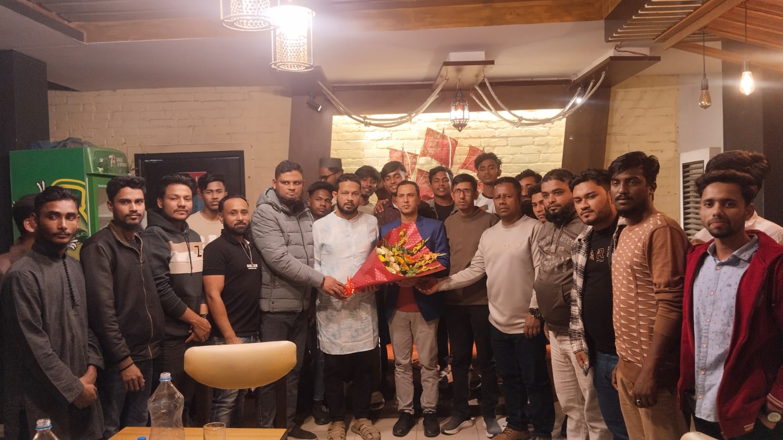 যুক্তরাজ্য প্রবাসী ছাত্রদল নেতা সুয়েব ফিরোজ মুন্নাকে সংবর্ধনা প্রদান