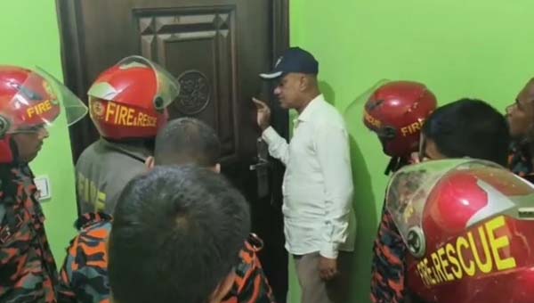 ১৪ ঘণ্টা পর দরজা ভেঙে সুনামগঞ্জে পাঁচ ছাত্রীকে উদ্ধার
