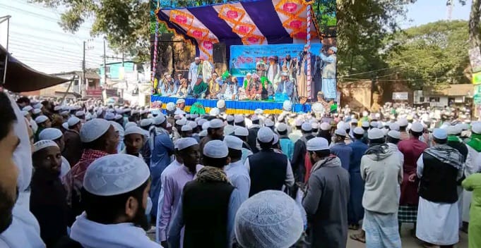 টঙ্গী ইজতেমায় হামলা ও খু.নি.দের ফাঁ.সির দাবিতে প্রতিবাদ সমাবেশ ও বিক্ষোভ