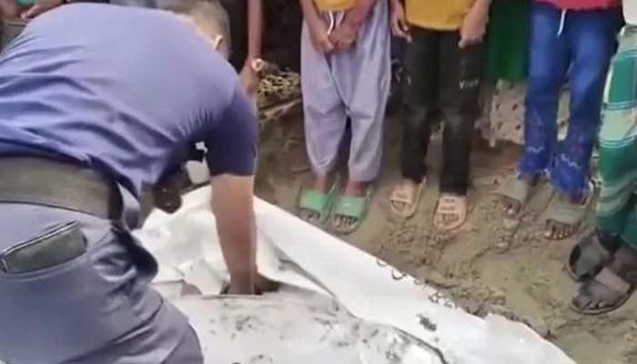 মাধবপুরে বাস-পিকআপ সংঘর্ষে নিহত ৪