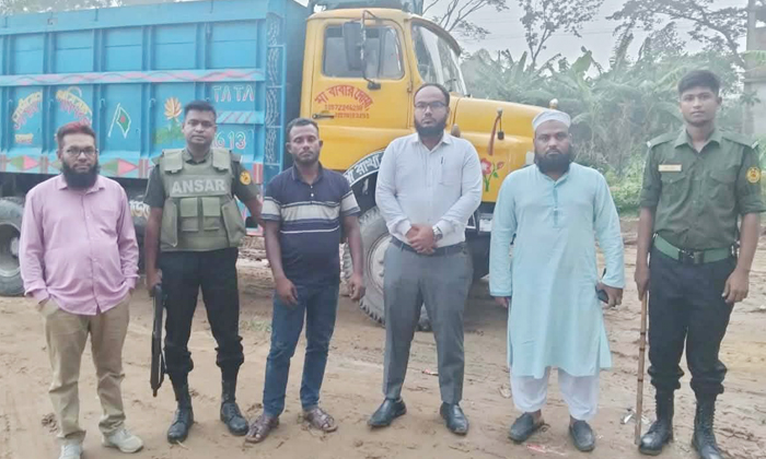 চুনারুঘাটে সিলিকা বালু পাচারকালে ট্রাকচালক আটক, ২ মাসের কারাদণ্ড
