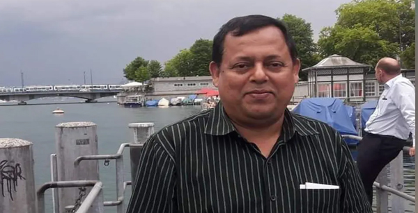 তোপের মুখে পদত্যাগ করলেন শেখ হাসিনা মেডিকেল কলেজের অধ্যক্ষ