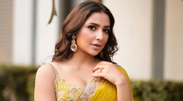 দুবাই থেকে ফিরে যা বললেন শুভশ্রী