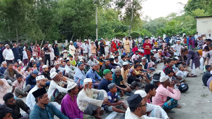 পবিত্র ঈদে মিলাদুন্নবী (সা.) উপলক্ষে আন্দিউড়ায় জশনে জুলুস ও বর্ণাঢ্য র&zwj;্যালি