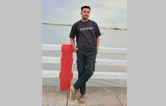 মৃত্যু সাগরে, মিথ্যার আশ্বাসে দুই দিন: গ্রিসে পৌঁছানোর গল্পে চাপা রইল মহিবুরের লাশ