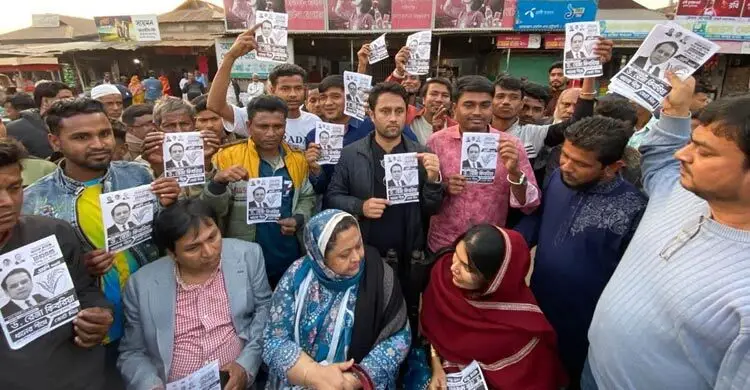 প্রচারণায় চমক দেখাচ্ছেন রেজা কিবরিয়ার স্ত্রী