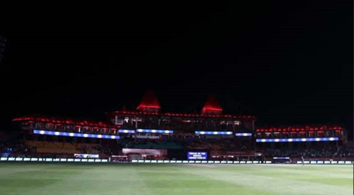 পাকিস্তানি হামলার জেরে আইপিএল ম্যাচ বাতিল
