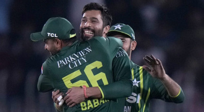 পাকিস্তানের কাছে পাত্তাই পেল না নিউজিল্যান্ড