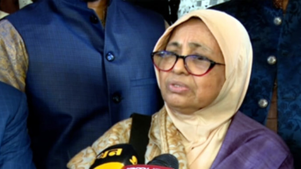 প্রধান উপদেষ্টার ঘোষিত রোডম্যাপ অনুযায়ী নির্বাচন অনুষ্ঠিত হবে : স্বাস্থ্য উপদেষ্টা