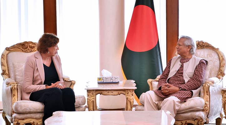 শেখ হাসিনা প্রতিটি প্রতিষ্ঠান ধ্বংস করে গেছেন : ড. ইউনূস
