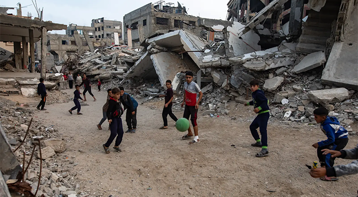 যুদ্ধবিধ্বস্ত গাজায় স্টেডিয়াম নির্মাণে ৫ কোটি ডলার দেবে ফিফা