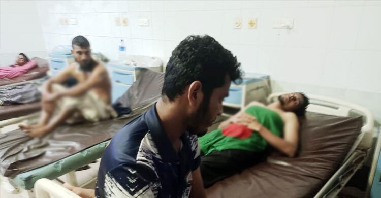 শিক্ষার্থীদের মিছিলে ছাত্রলীগের হামলার অভিযোগ