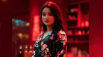 &lsquo;রঙ্গমালা&rsquo; হয়ে আসছেন তুষি