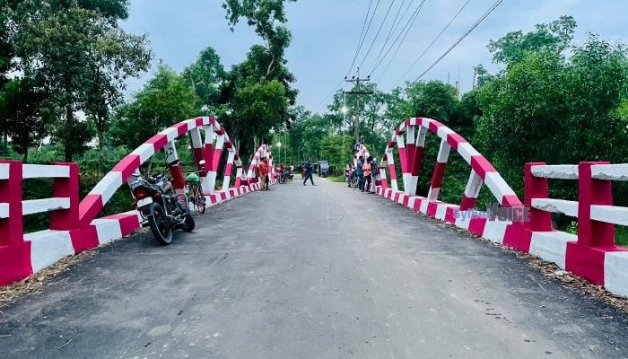 শ্রীমঙ্গলে পর্যটকদের নতুন আকর্ষণ &lsquo;রঙিন রাস্তা&rsquo;