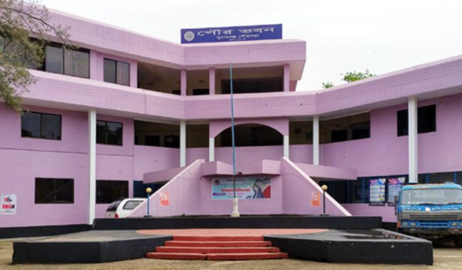তীব্র পানি সংকটে সুনামগঞ্জ পৌরবাসী