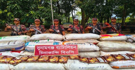 সুনামগঞ্জে সীমান্ত থেকে অর্ধ কোটি টাকার ভারতীয় পণ্য জব্দ