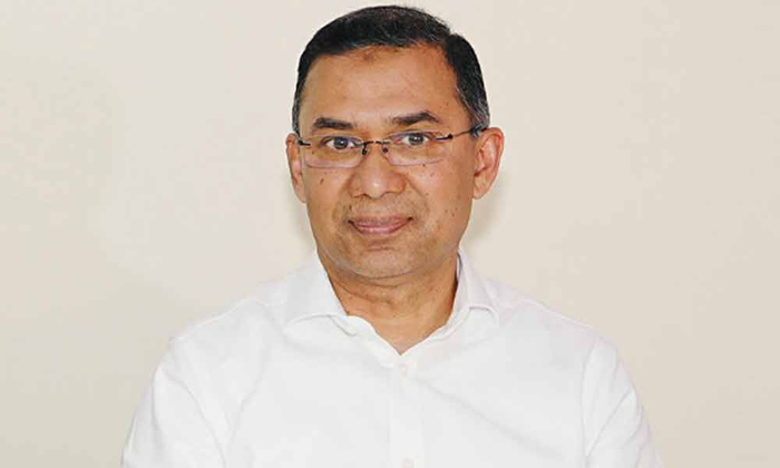 &lsquo;চলেন যুদ্ধে যাই&rsquo;-দরজা খুলেই বললেন প্রধানমন্ত্রী তারেক রহমান