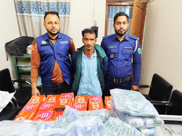 জৈন্তাপুরে চেকপোস্ট অভিযানে ভারতীয় পণ্যসহ আটক ১