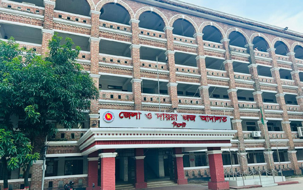 পর্যাপ্ত সিসি ক্যামেরা নেই আদালত পাড়ায়