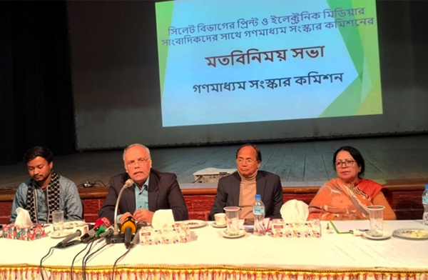 সাংবাদিকরা সোচ্চার হলে গণমাধ্যম অঙ্গন থেকে ফ্যাসিস্টরা বিদায় হবে : কামাল আহমেদ