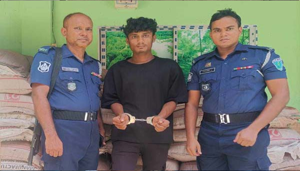 গোয়াইনঘাটে ভারতীয় চিনিসহ, গ্রেফতার ১