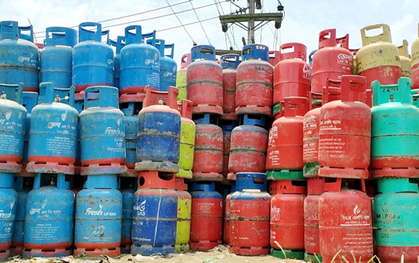 রমজানে কাটছে না এলপি গ্যাস সংকট