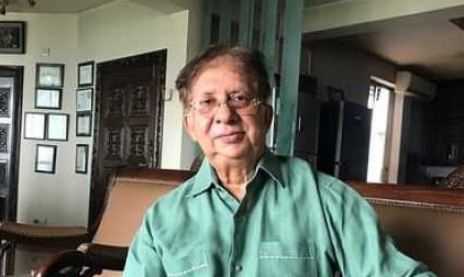 বিমানবন্দরে আটকে গেলেন শমসের মবিন