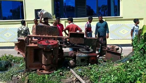কুলাউড়ায় ইট ভাঙার গাড়ি উল্টে শ্রমিক নিহত, আহত ৩