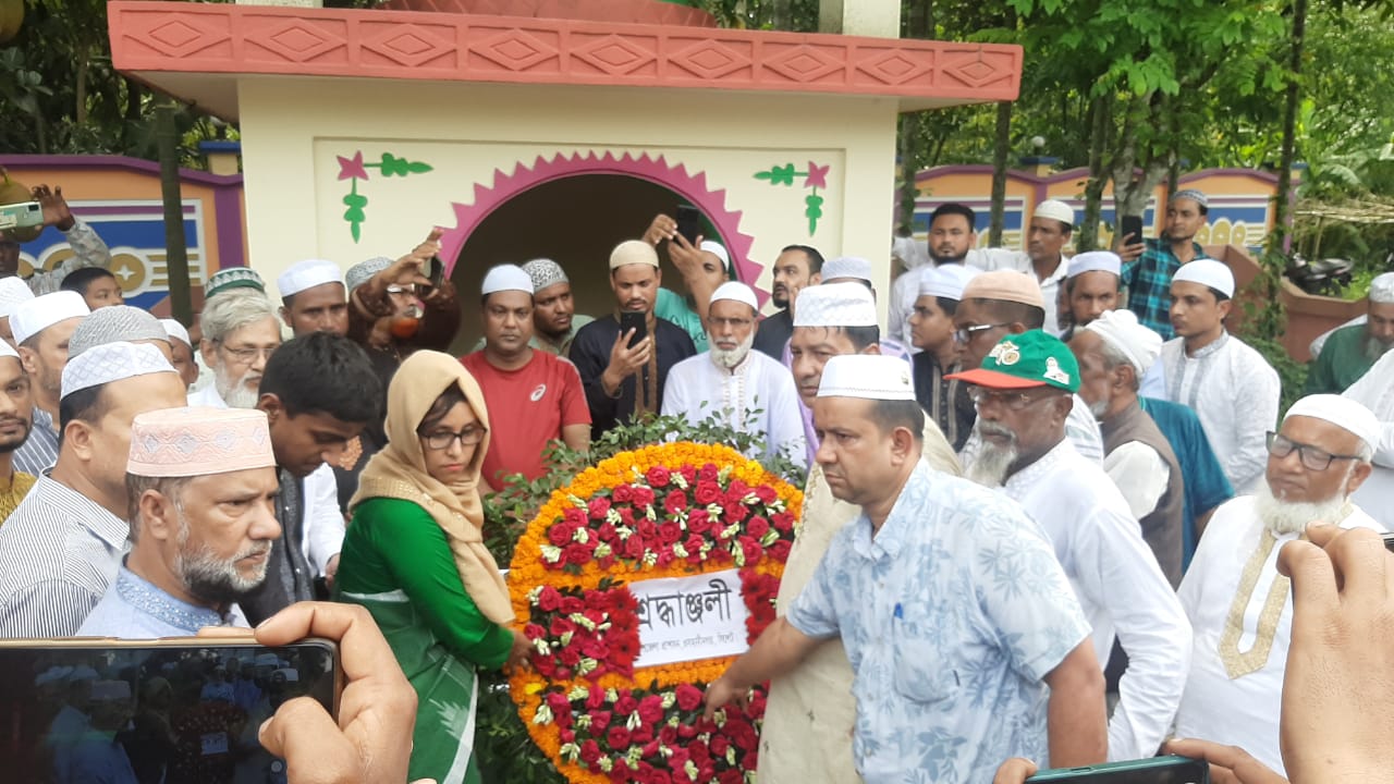 দক্ষিণ সুরমায় ট্রাকচাপায় নিহত বীর মুক্তিযোদ্ধা: রাষ্ট্রীয় মর্যাদায় দাফন সম্পন্ন