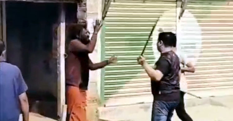হবিগঞ্জে মানসিক ভারসাম্যহীন ব্যক্তিকে মারধরের ভিডিও ভাইরাল