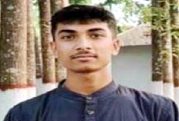 পুকুর থেকে মাদরাসা ছাত্রের লা শ উদ্ধার