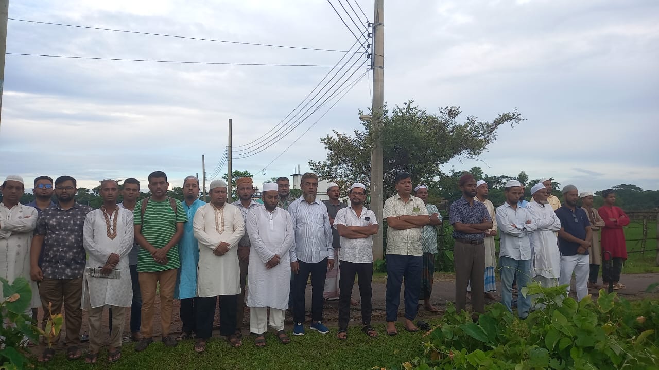 মরহুম সাংবাদিক মকসুদের বাড়ীতে দোয়া মাহফিল অনুষ্ঠিত