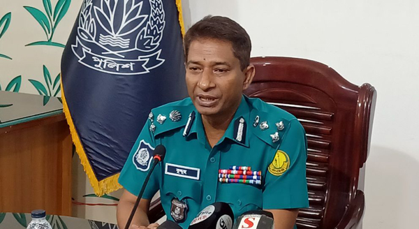 অবৈধ যানবাহন ও অসামাজিক কার্যকলাপের বিরুদ্ধে পুলিশের কঠোর অভিযান : আব্দুল কুদ্দুছ চৌধুরী
