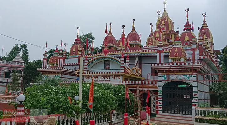 কাদিপুরে দেড়শ বছরের ঐতিহ্যবাহী দুর্গোৎসব